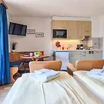 Rose Y By Interhome Apartamento Wengen
